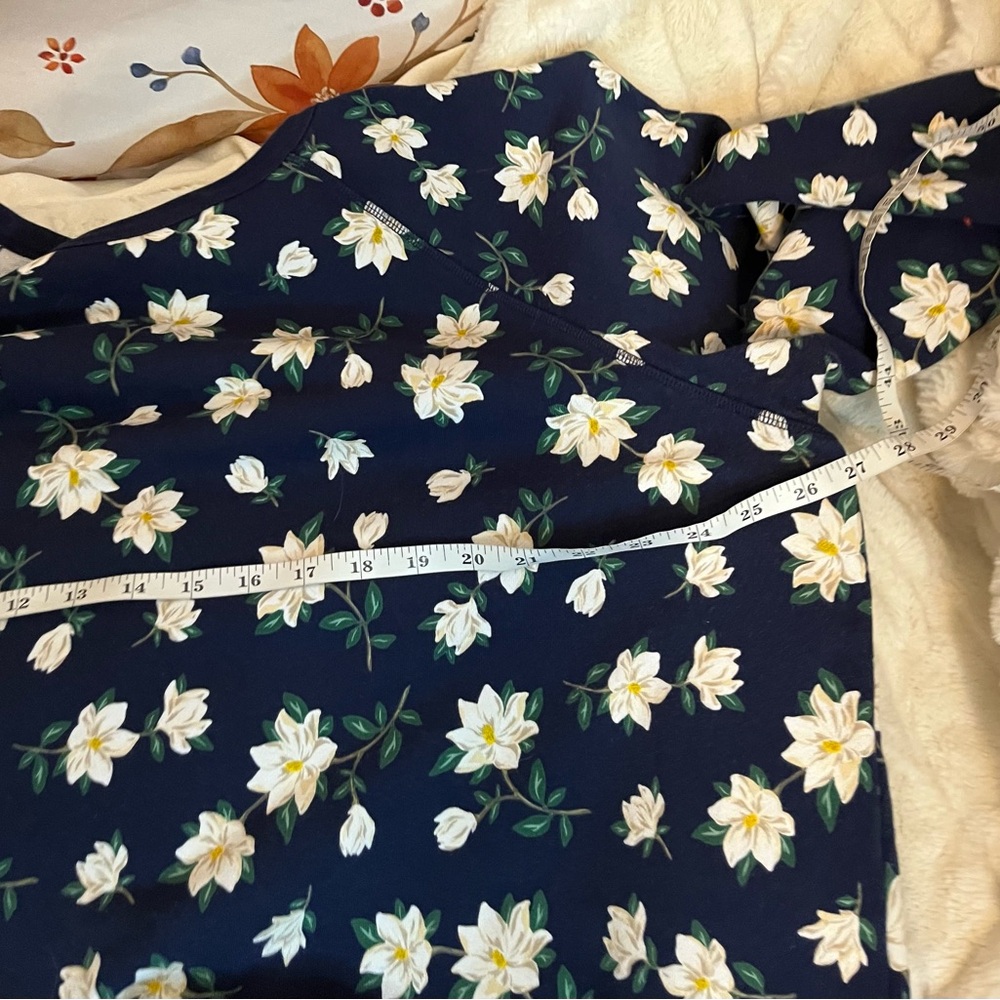 Draper James Womens 3X Blue White Preppy City Floral Comfy Winter Sweatshirt - Picture 4 of 8